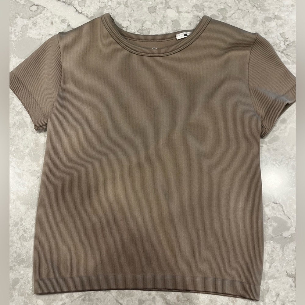 Gilly Hicks beige basic tee